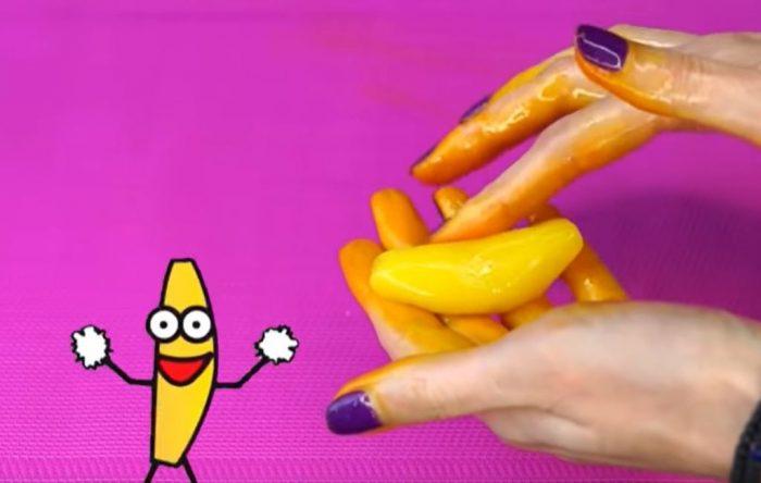 Из массы формируется банан