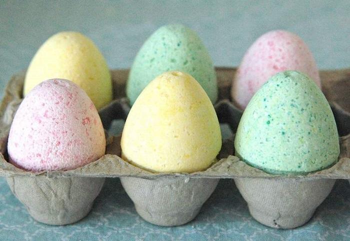 Яичные лотки в качестве формочек
