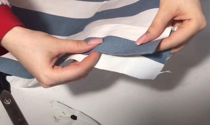 Деталь прикладывается к половине дна